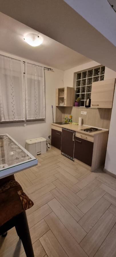 Apartmani Tatic Штиньян Экстерьер фото